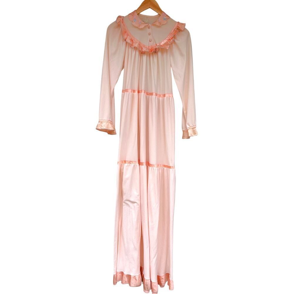 Vintage Nightgown Ruffle Floral Embroidered Pink Maxi Pajamas Size Small 70's